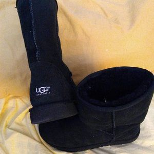 UGG Australia classic black boots size 7